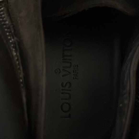 Louis Vuitton boats very nice and clean value at 2,200 - Picture 5 of 5